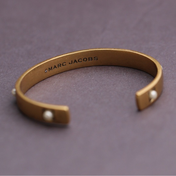 Marc by Marc Jacobs Dotted Faux Pearl Cuff Bracelet - Picture 3 of 6
